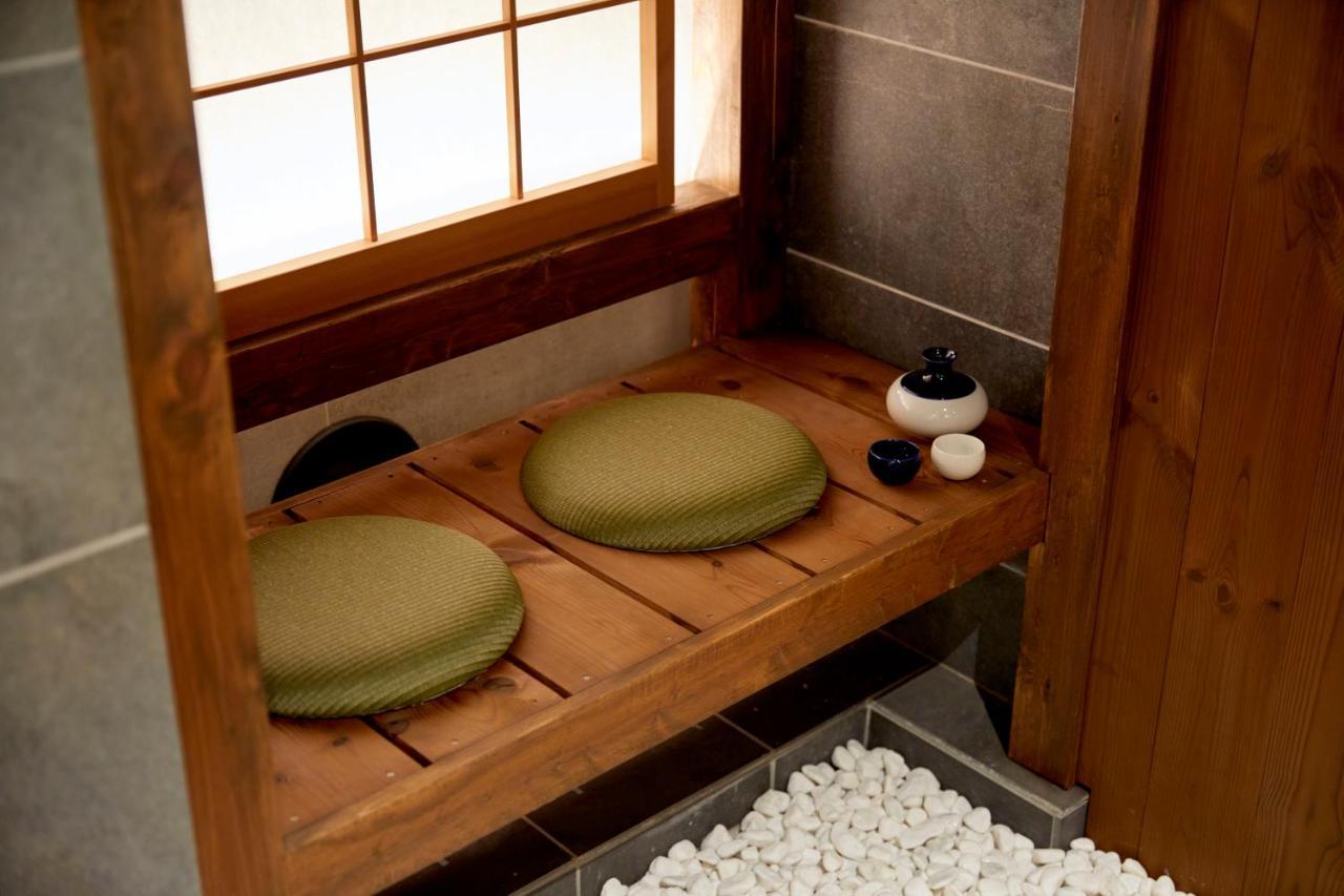 古今 天下茶屋 With A Private Parking Lot And A Half Open-Air Bath And Direct To Kix Βίλα Οσάκα Εξωτερικό φωτογραφία