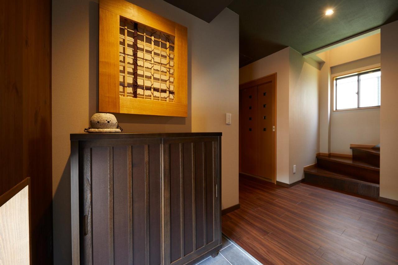 古今 天下茶屋 With A Private Parking Lot And A Half Open-Air Bath And Direct To Kix Βίλα Οσάκα Εξωτερικό φωτογραφία